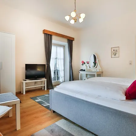 Schiffmeister Hotel 3*